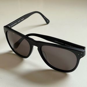 Oliver Peoples Daddy B Sunglasses. Matte Black.